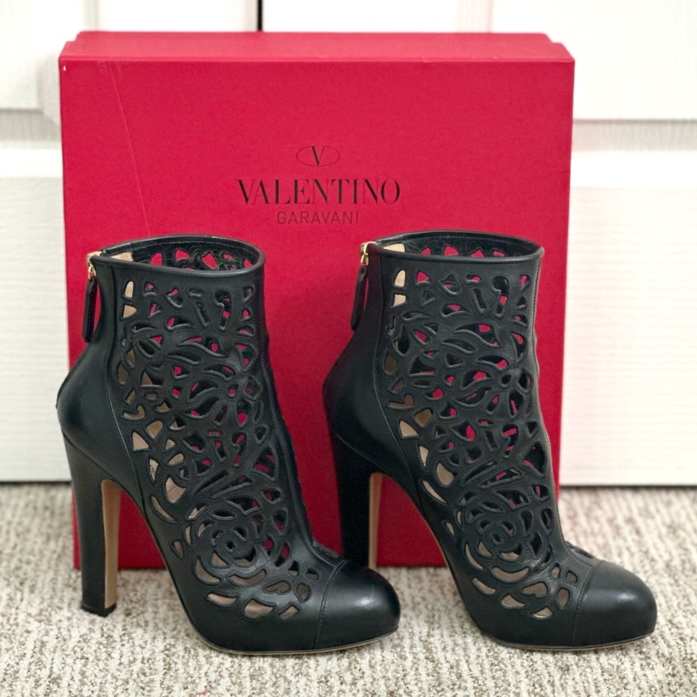 VALENTINO Booties - Laser Cut!